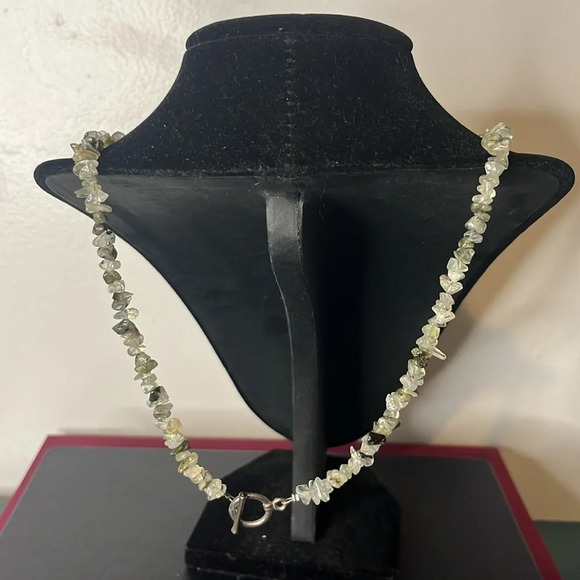 Jade Stones with Polished Multi Stone Chips Toggle Vintage Necklace - Picture 4 of 7